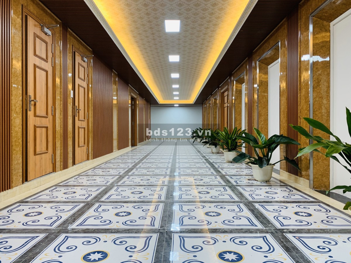 Sở hữu căn hộ 106m2, 3 ngủ 2wc, sổ lâu dài. Tặng gói nội thất 200 triệu, CK 3%. Liên hệ: 0963208188