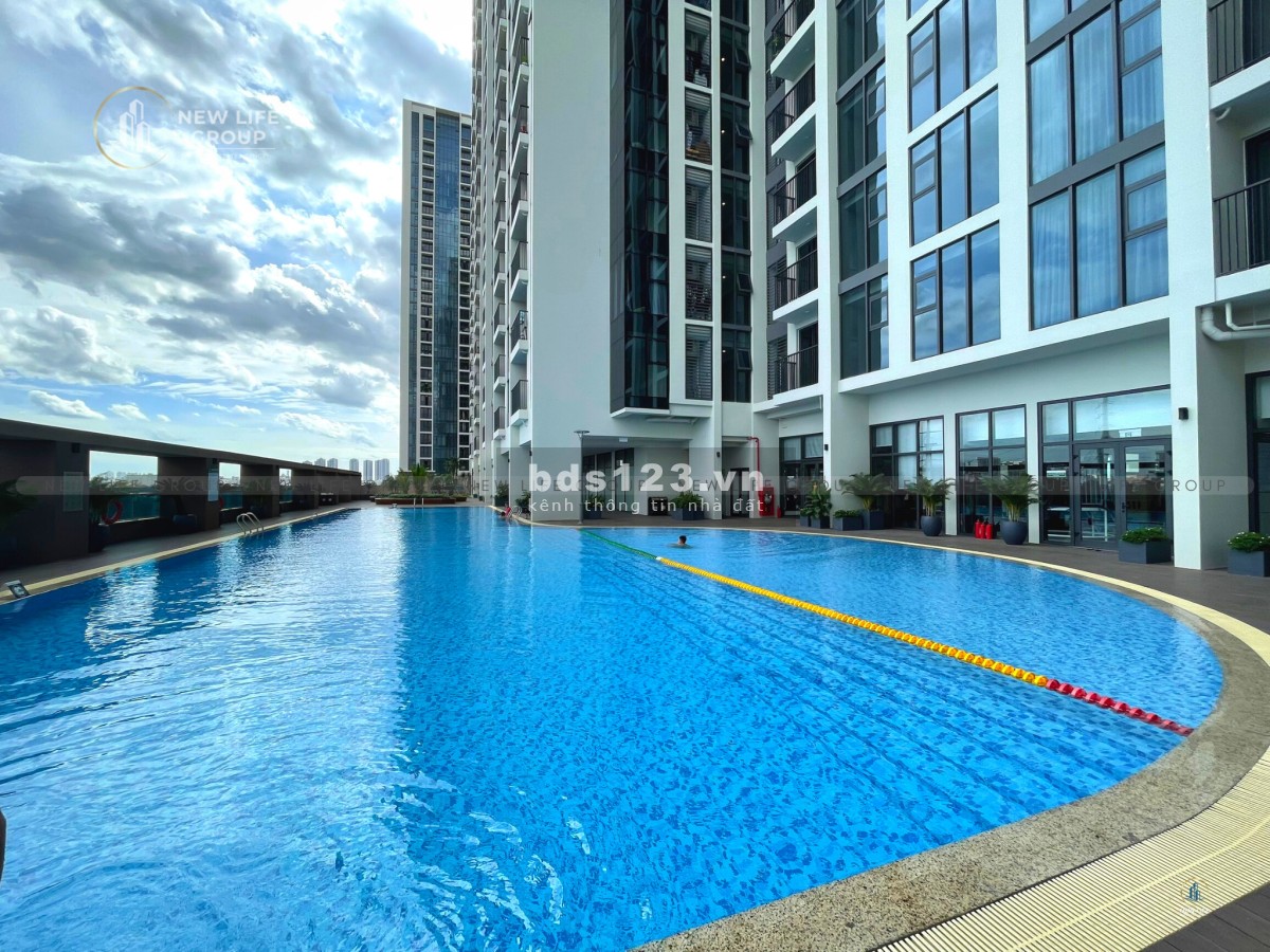 Thu hồi cần bán căn hộ 2pn, 2wc dt 66m2 quận 7 view hồ bơi ngắm pháo hoa giá 3.8 tỷ sang tên ngay