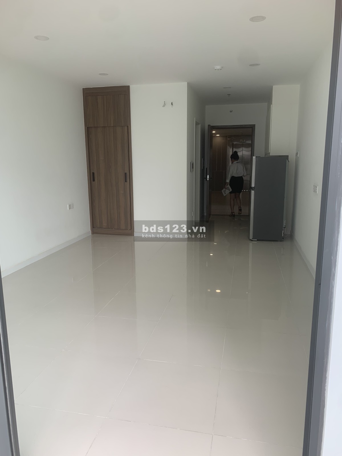 Bán gấp 2 căn Officetel Central Premium quận 8 - Tầng trung bằng giá hợp đồng - LH 0938829386
