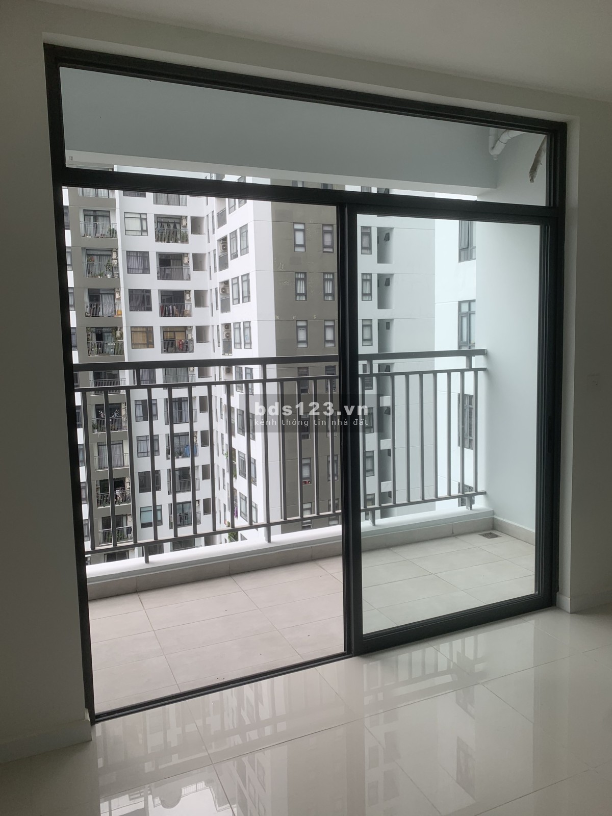 Bán gấp 2 căn Officetel Central Premium quận 8 - Tầng trung bằng giá hợp đồng - LH 0938829386