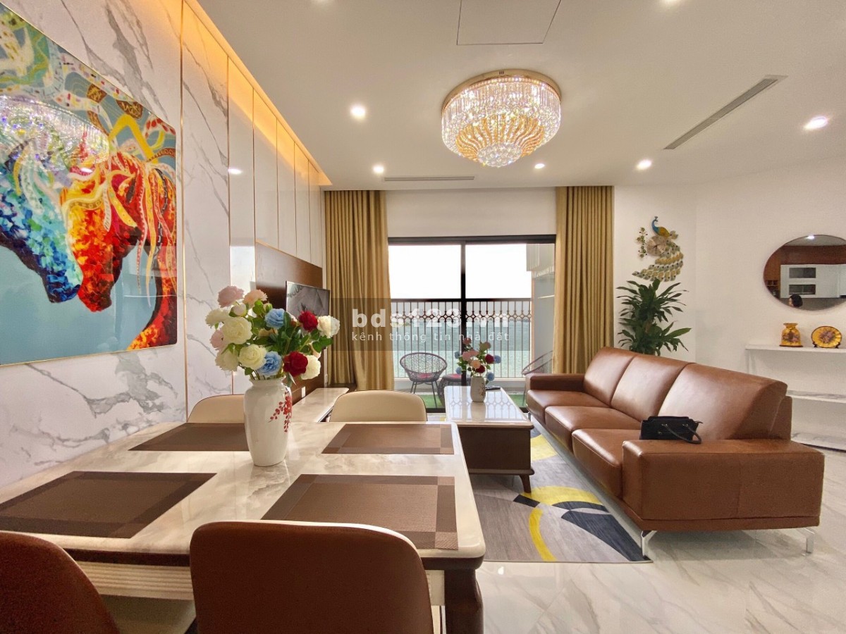 Chính chủ cho thuê FLC 265 Cầu Giấy căn góc 3PN full nội thất giá rẻ 18tr vào luôn. LH 0399437089