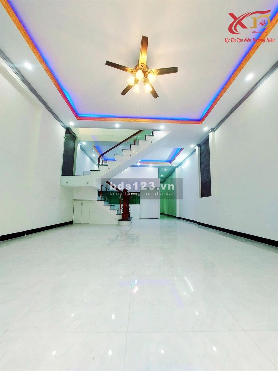 Bán nhà 1 trệt 1 lầu, DT 120m², đất thổ cư gần chợ Phú Thọ - Trảng Dài giá chỉ 2,99 tỷ đồng