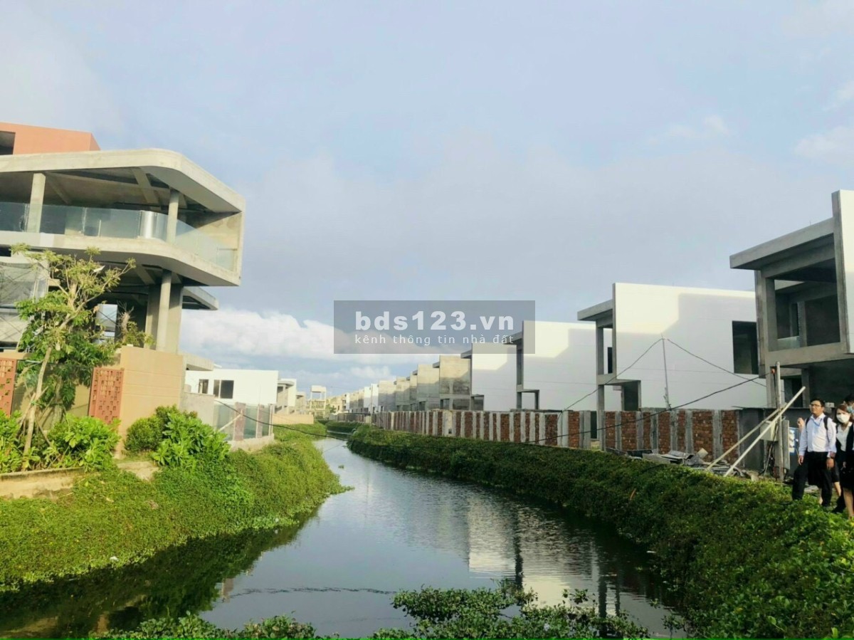 Bán Nhà Biệt Thự Regal Victoria - View Mặt Sông chỉ với 25 triệu/m² LH 0367072329
