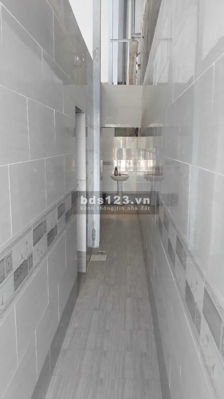 Cho thuê 1000m2 kho kho mặt tiền Quốc Lộ 50, Cần Giuộc, Long An