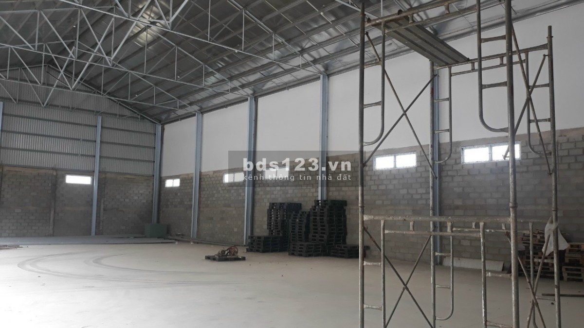 Cho thuê 1000m2 kho kho mặt tiền Quốc Lộ 50, Cần Giuộc, Long An