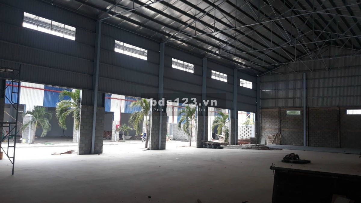 Cho thuê 1000m2 kho kho mặt tiền Quốc Lộ 50, Cần Giuộc, Long An