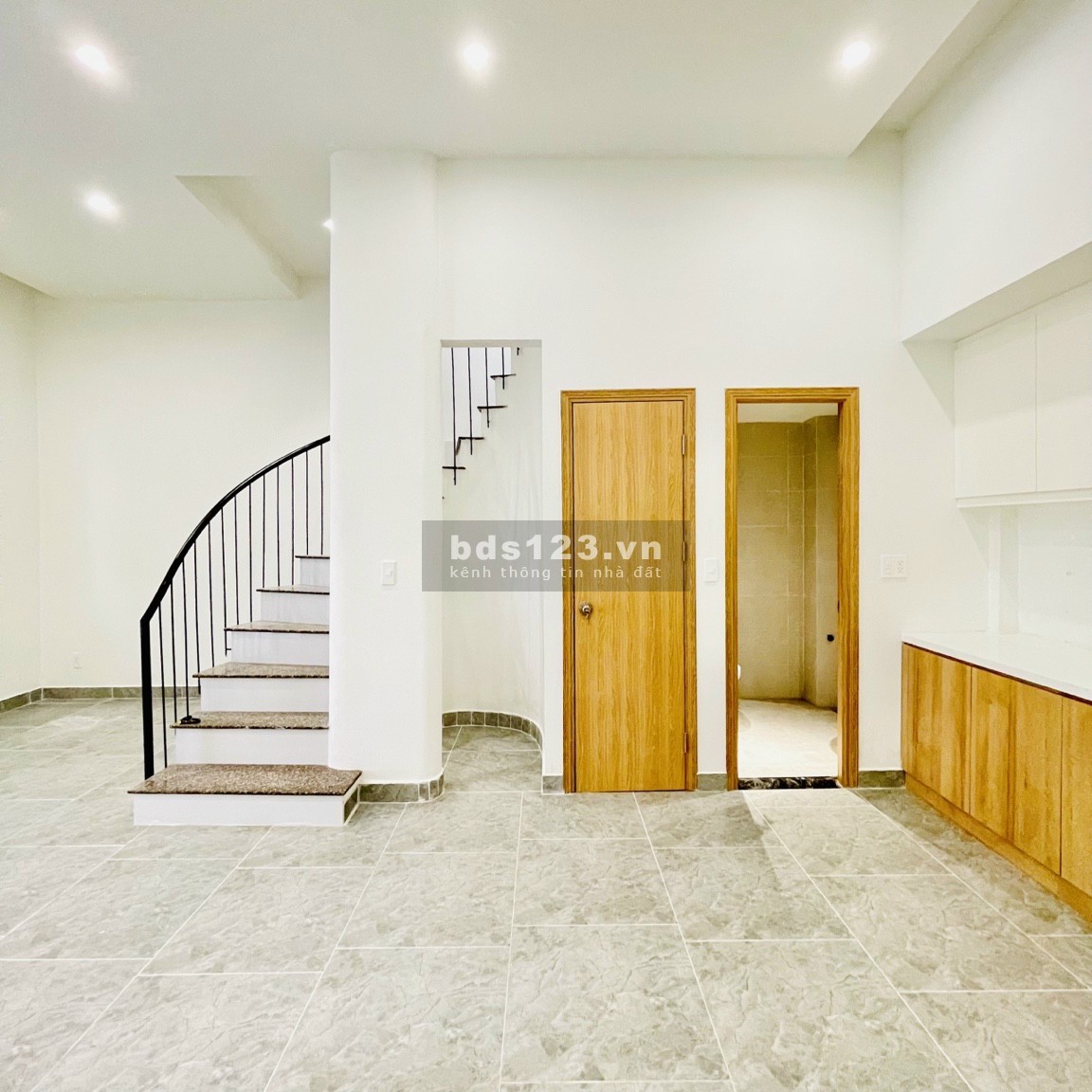 Bán nhà chính chủ hẻm ô tô đường số 8, DT 55m², giá chỉ 4,9 tỷ đồng TL