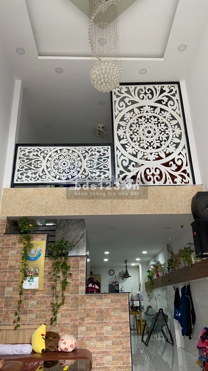 Bán nhà diện tích 63m², thiết kế sang trọng 3 tầng chỉ nhỉnh giá 4 tỷ, LH 0843555592