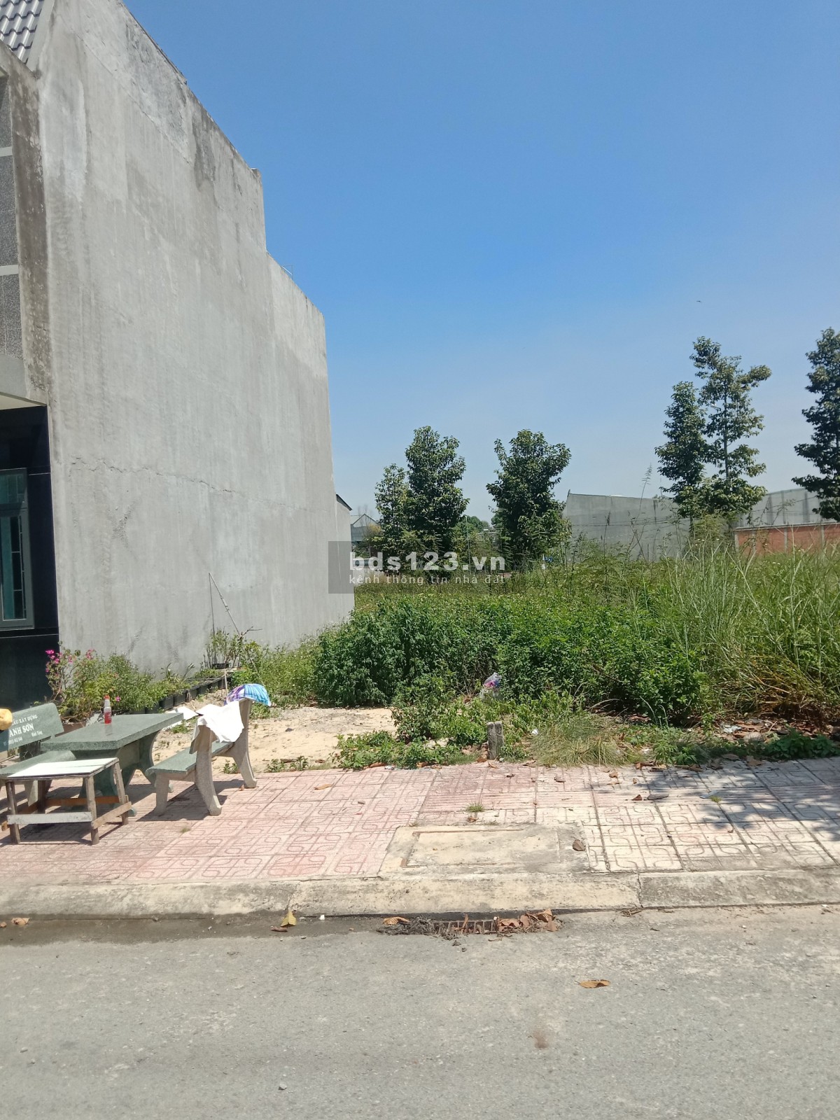Chính chủ bán gấp lô đất trung tâm TP Bến Cát, DT: 90m2 giá 1 tỷ 750tr