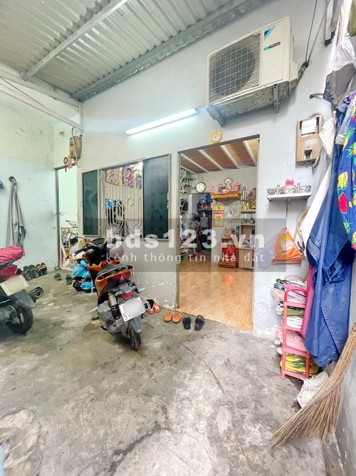 Cần bán nhà 1 lầu hẻm Trần Văn Khánh, phường Tân Thuận Động, quận 7 LH 0983697777