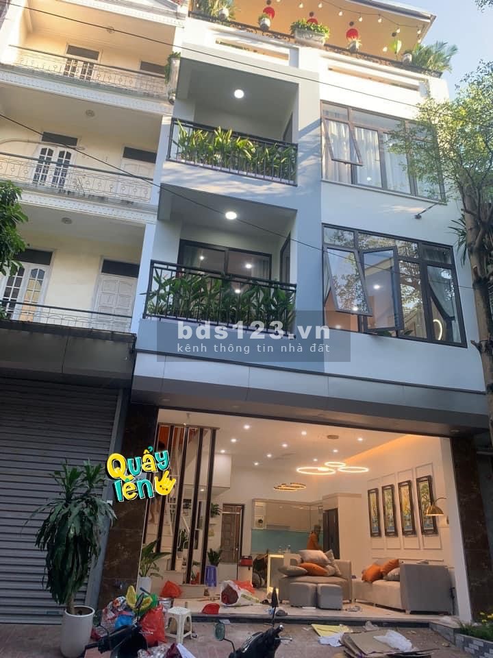 Siêu phẩm nhà hiếm phố Ngô Gia Tự, quận Hà Đông, DT 51m² x 4 tầng, MT 5,7m, giá 8,35 tỷ đồng