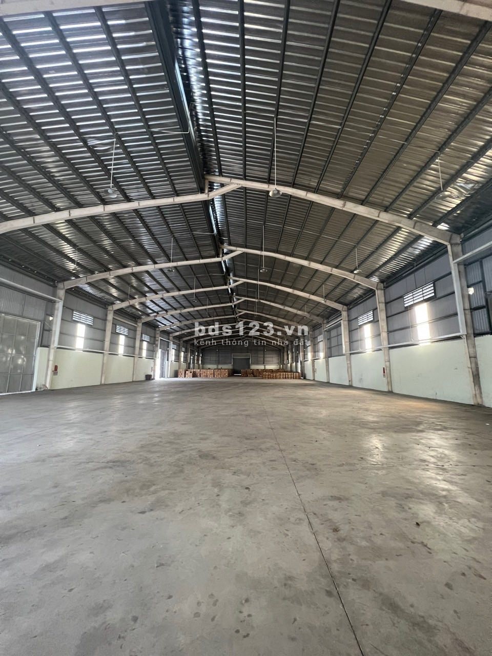 Cho thuê 1500m2 - 1700m2 kho KCN Tân Kim, Cần Giuộc, Long An