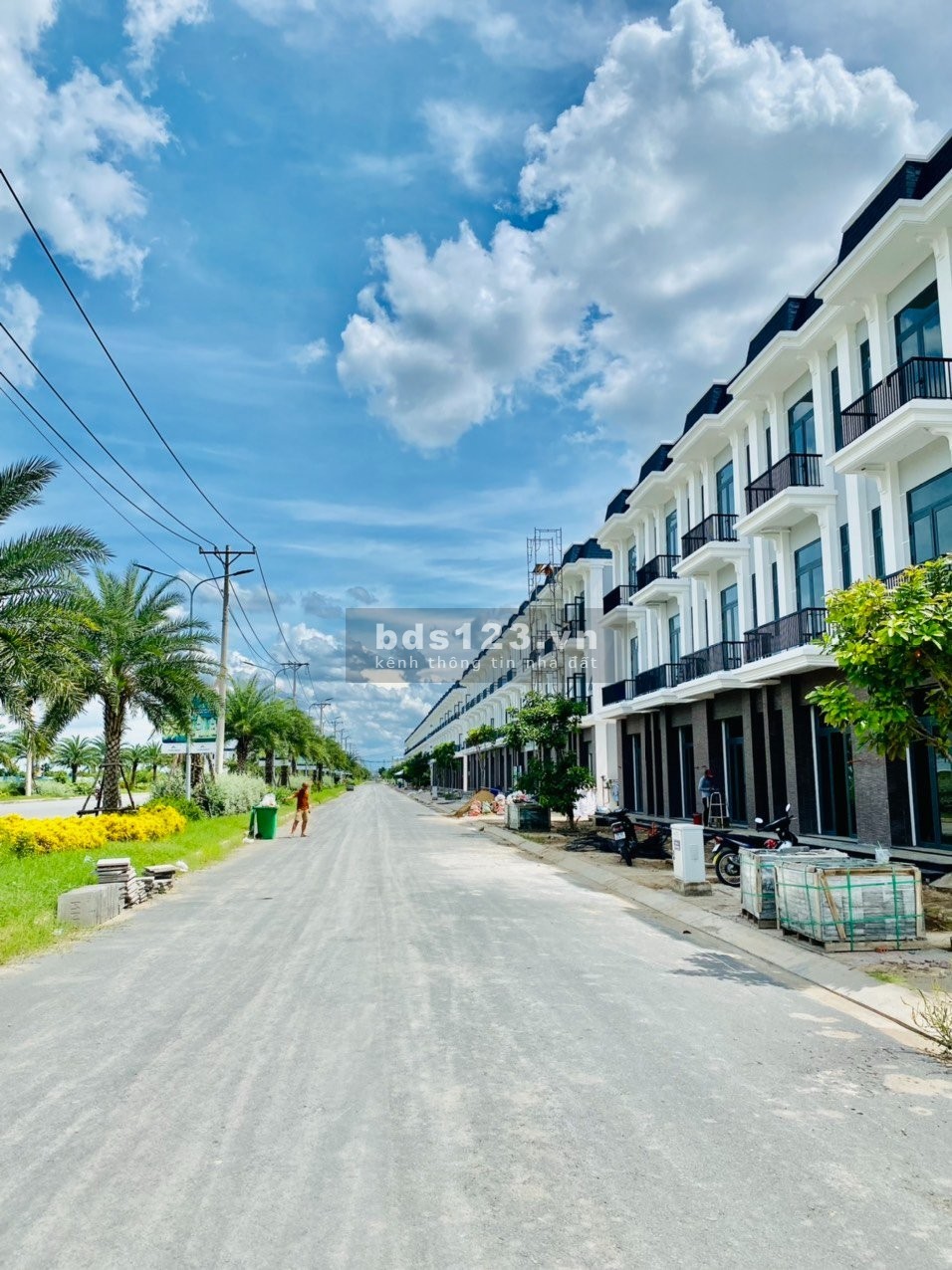 Đầu tư lướt sóng xin bỏ qua bài đăng này. Người có tầm nhìn đừng bỏ lỡ! Đất 5x18 ngay chợ Hưng Long