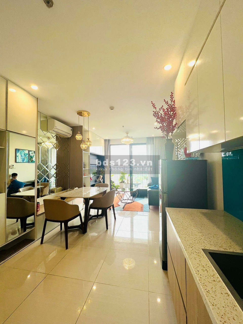 Chuyển nhượng căn hộ 3N2VS giá 2,39 tỷ tại Vinhomes Ocean Park Gia Lâm
