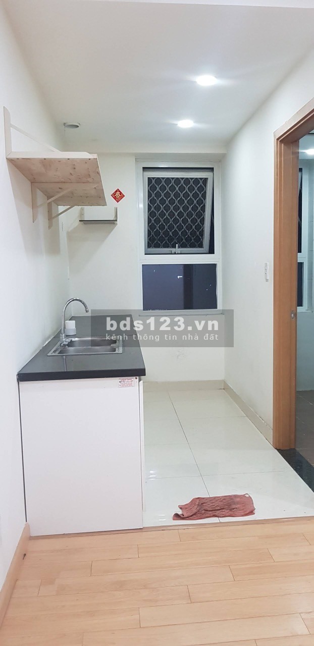 Chính chủ cần bán nhanh chung cư Starlight Q6 2PN , căn góc 2 view thoáng đẹp chỉ 2 tỷ hơn
