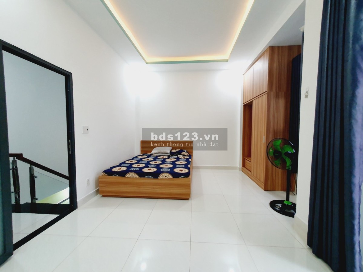 Bán nhà Tăng Nhơn Phú B, không có căn thứ 2, DT 72m² x 2 tầng, HXH quay đầu, giá chỉ 4,2 tỷ