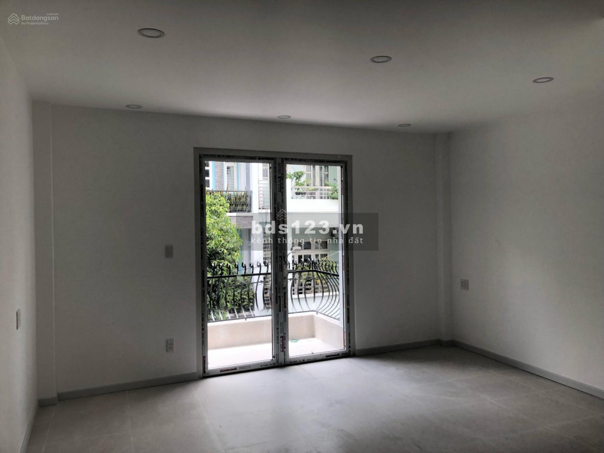 Khai trương mặt tiền Bàu Cát 1, phường 12, quận Tân Bình