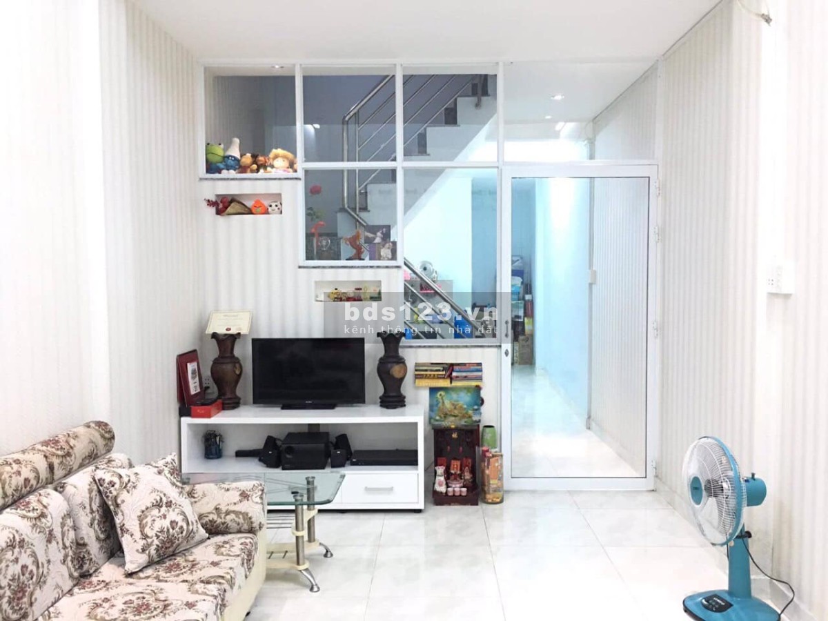 Bán nhà HXH 6m, dường Lê Đại Hành, quận 11, DT 50m², giá chỉ 5,5 tỷ, nhà mới, cực hiếm