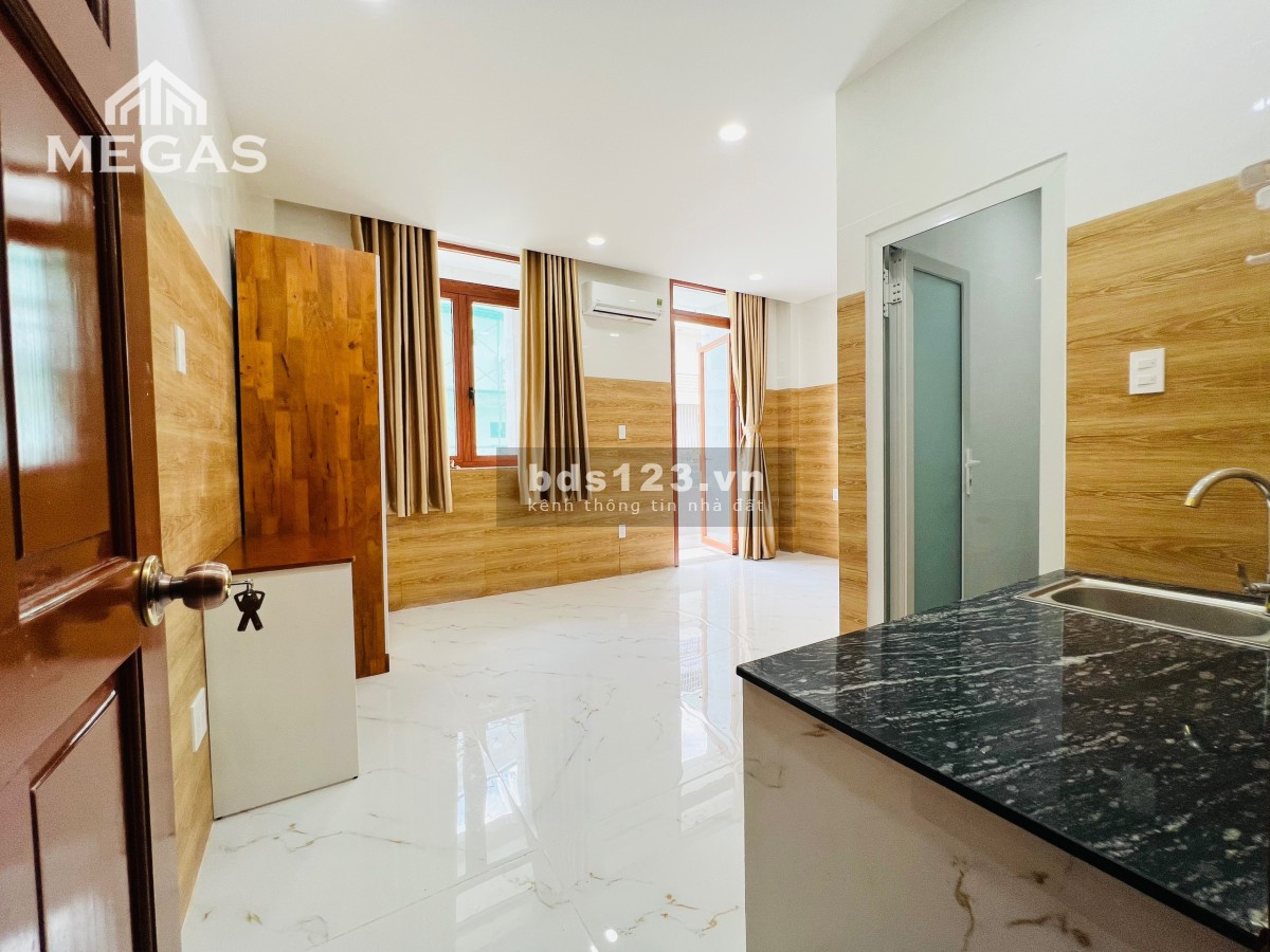 Phòng full nội thất có ban công thoáng rộng diện tích 30m2 ưu đãi giảm 500K