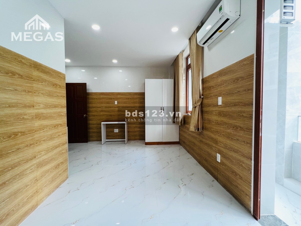Phòng full nội thất có ban công thoáng rộng diện tích 30m2 ưu đãi giảm 500K