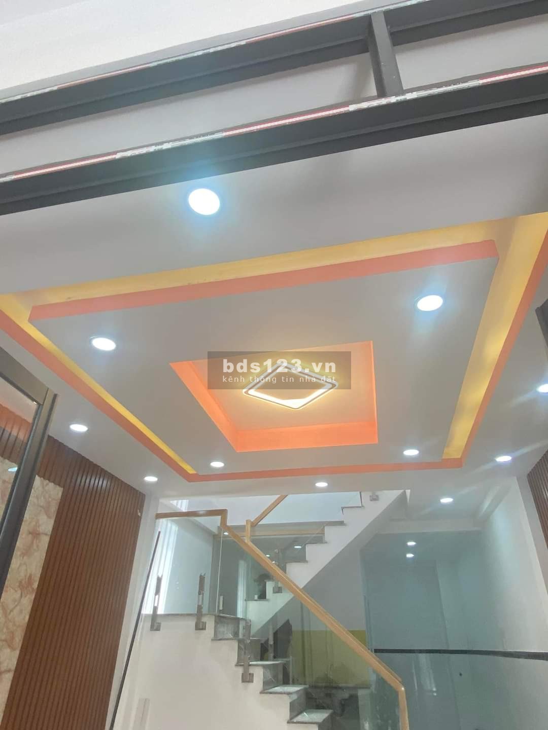 Chính chủ cần tiền bán gấp nhà tâm huyết trung tâm Bình Thạnh giá chỉ nhỉnh 4 tỷ