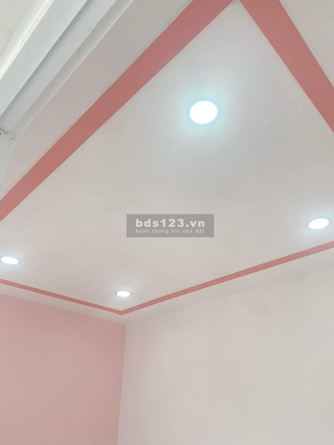 Chính chủ cần tiền bán gấp nhà tâm huyết trung tâm Bình Thạnh giá chỉ nhỉnh 4 tỷ