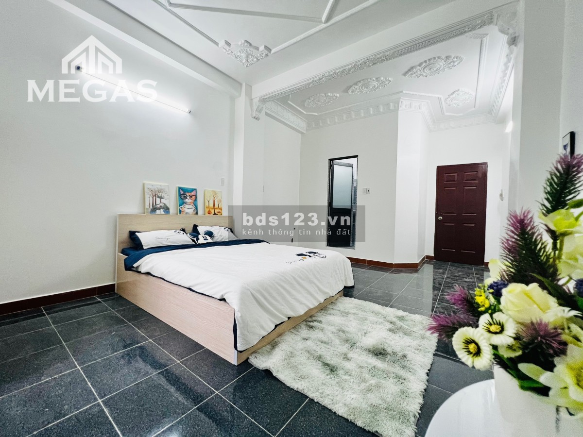 Phòng mới full nội thất tiện nghi, có ban công riêng thoáng