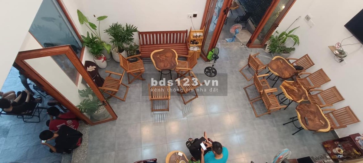 Định cư nước ngoài bán nhà nguyên căn 4 tầng đang kinh doanh giá 20.9 tỷ