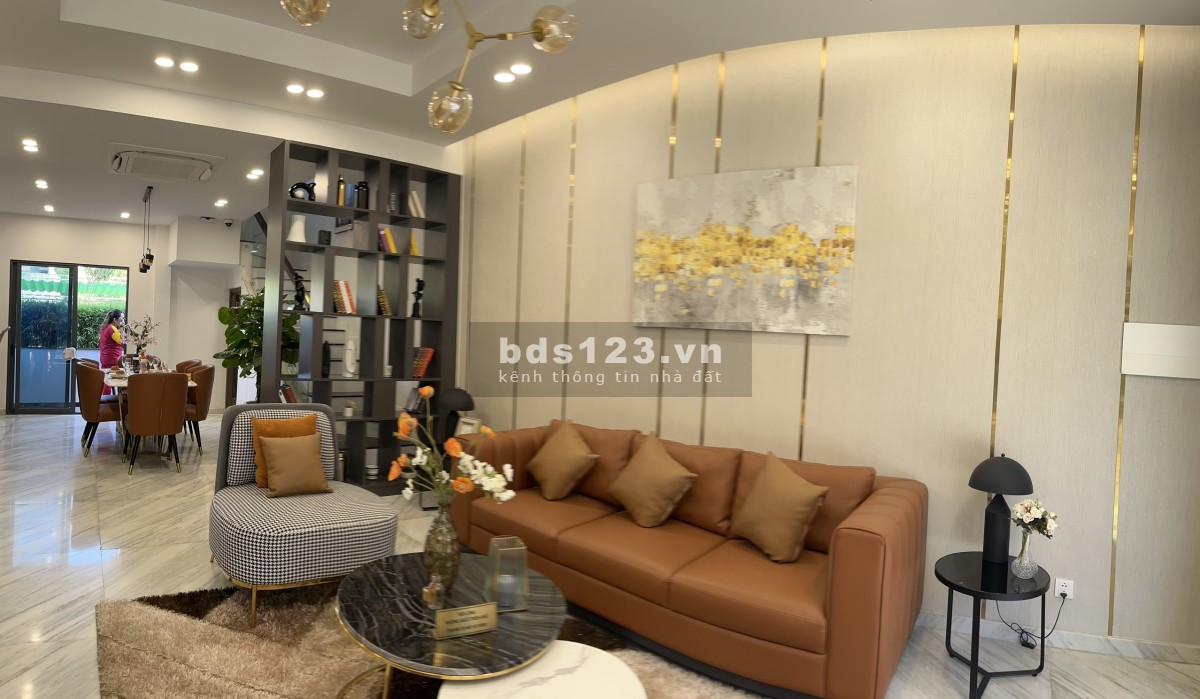 Bán nhà phố HOT nhất khu Bình Chuẩn, 1 trệt 2 lầu DT 180m²