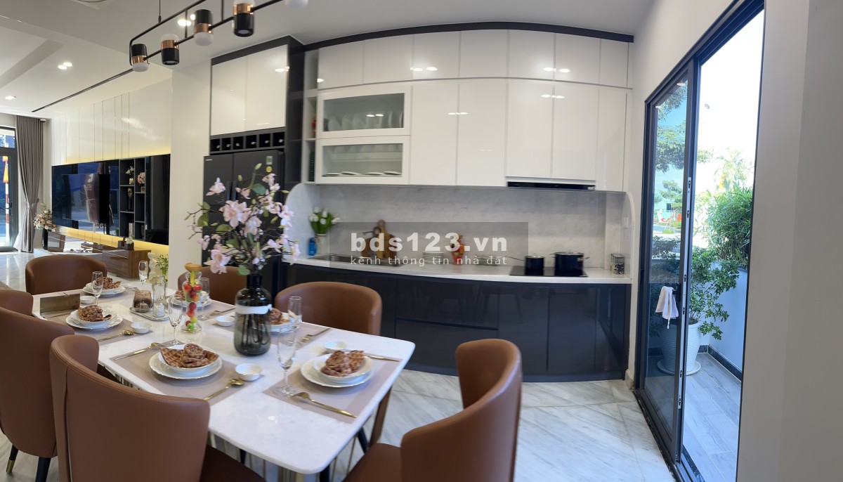 Bán nhà phố HOT nhất khu Bình Chuẩn, 1 trệt 2 lầu DT 180m²
