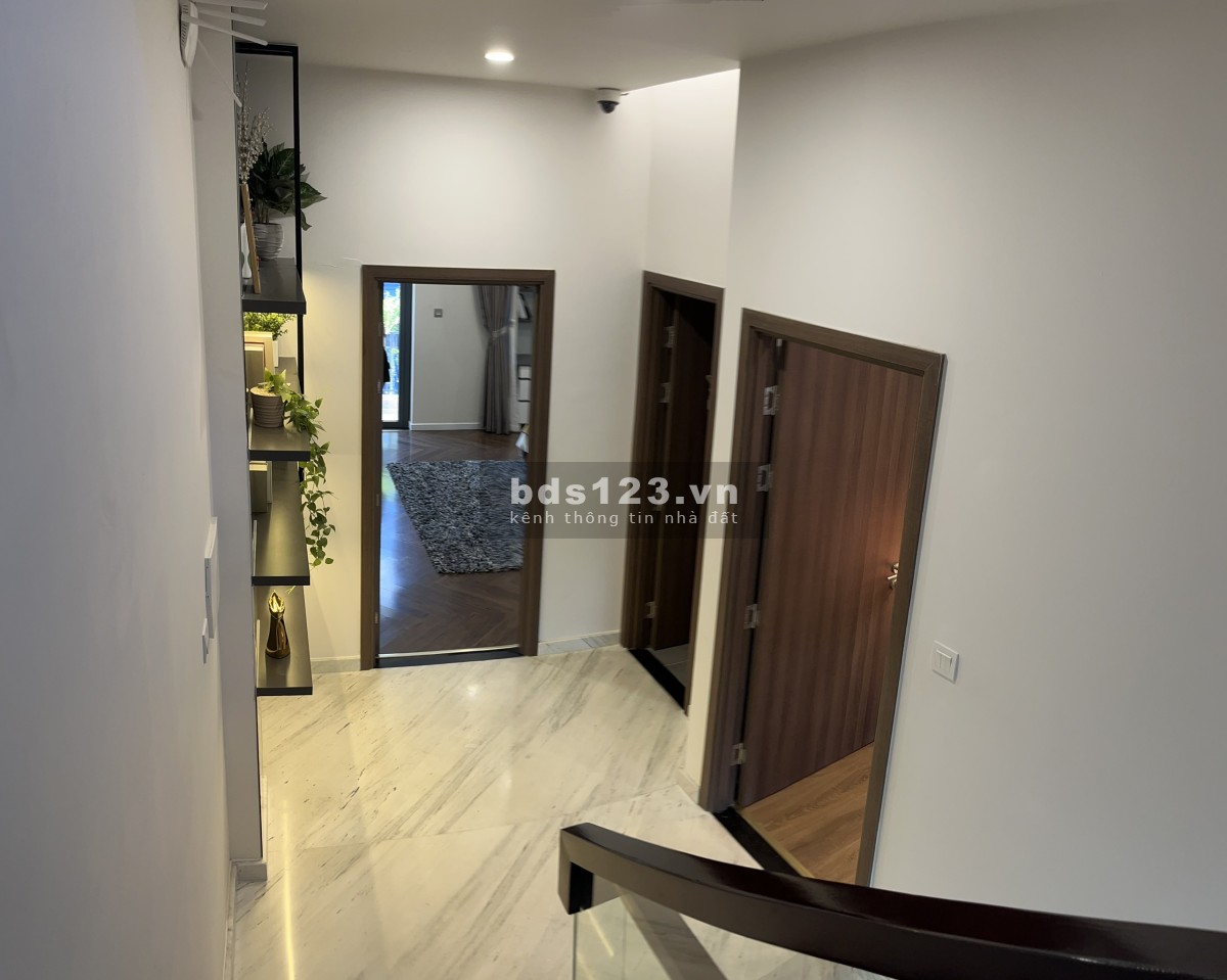 Bán nhà phố HOT nhất khu Bình Chuẩn, 1 trệt 2 lầu DT 180m²