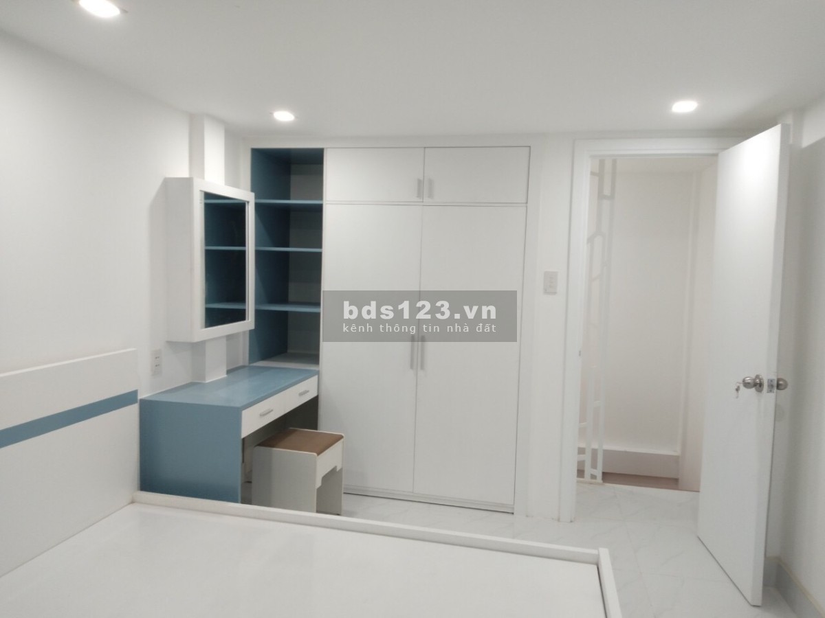 Bán gấp nhà bên Nguyễn Khoái phường 2, Quận 4, dt 36m2, giá nhỉnh 2 tỷ