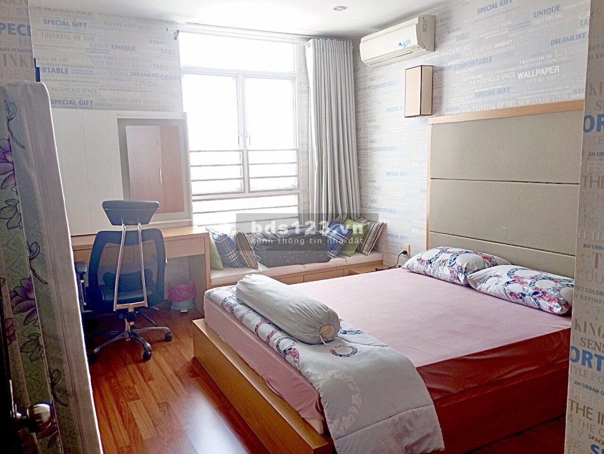 Bán nhanh căn hộ Hoàng Anh Giai Việt 150m2,3pn giá 4.25 tỷ sổ hồng chính chủ