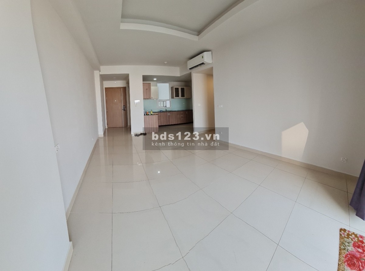 Cho thuê căn hộ Richstar Tân Phú 3PN 2WC, nội thất cơ bản, vào ở liền