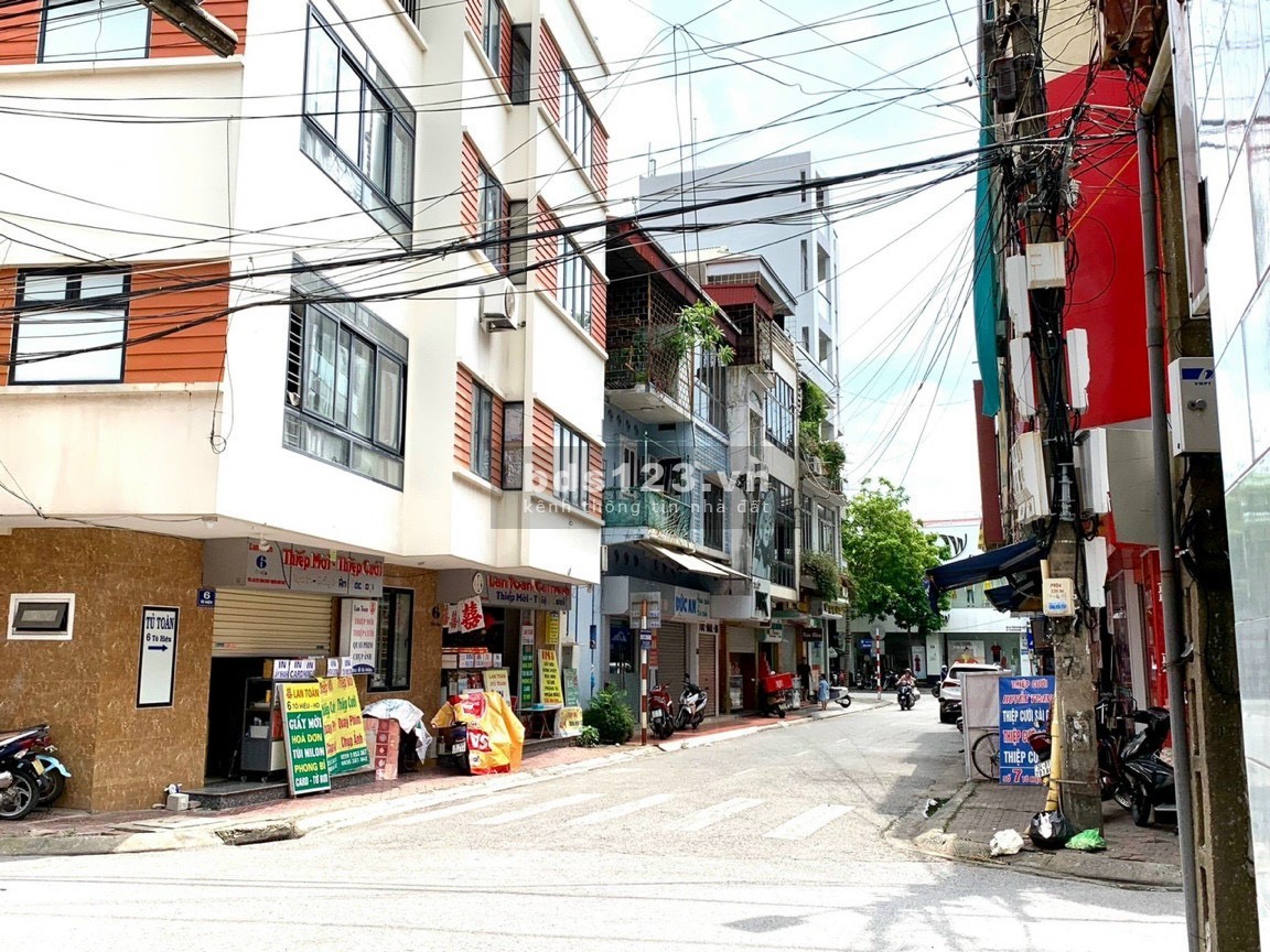 Bán nhanh căn nhà nguyên căn 3 tầng phố Tô Hiệu, thành phố Hải Dương, LH 0915.153.369