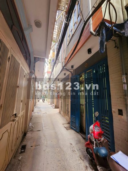 Bán nhà phố Quan Nhân - Thanh Xuân, DT 40x 5 tầng, 4,3 tỷ ngõ hơn 3m