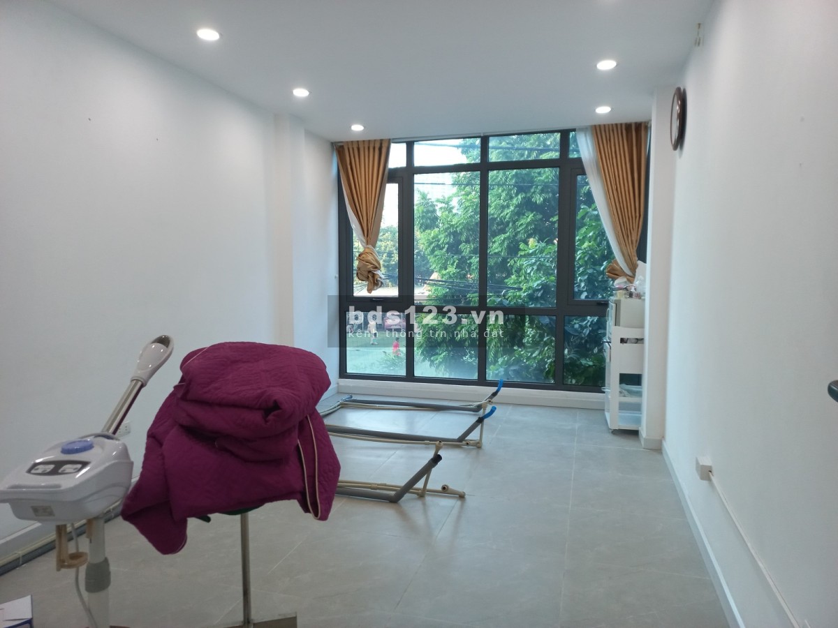 Bán Nhà Làng Việt Kiều Châu Âu, Mỗ Lao, Hà Đông, Kinh Doanh Sầm Uất, 38m, 8.9 Tỷ, LH 0974565623