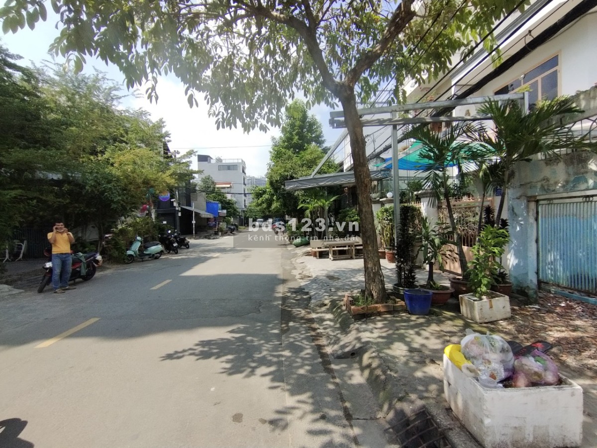 Bán đất mặt tiền đường số 8, KP 4, P.An Phú, Quận 1: DT: (170M2) giá 30 tỷ