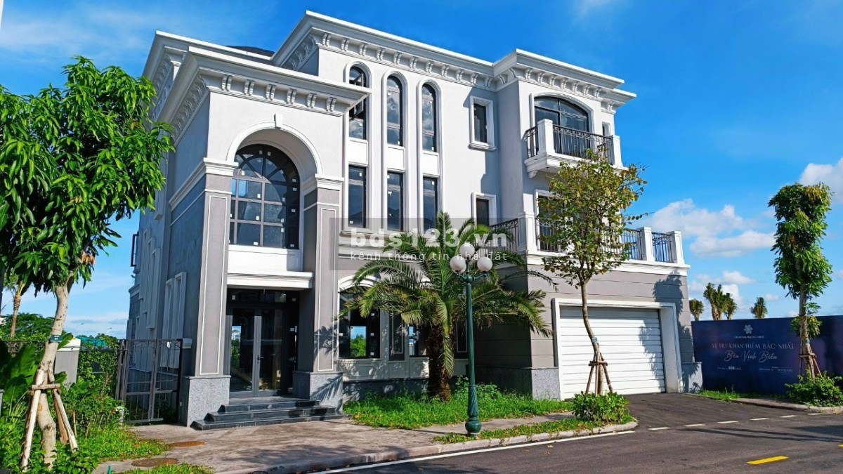 Vị trí độc chỉ có 1 bãi tắm riêng, sổ lâu dài compound khép kín, giá tốt, Hạ Long biệt thự Trạm Cát