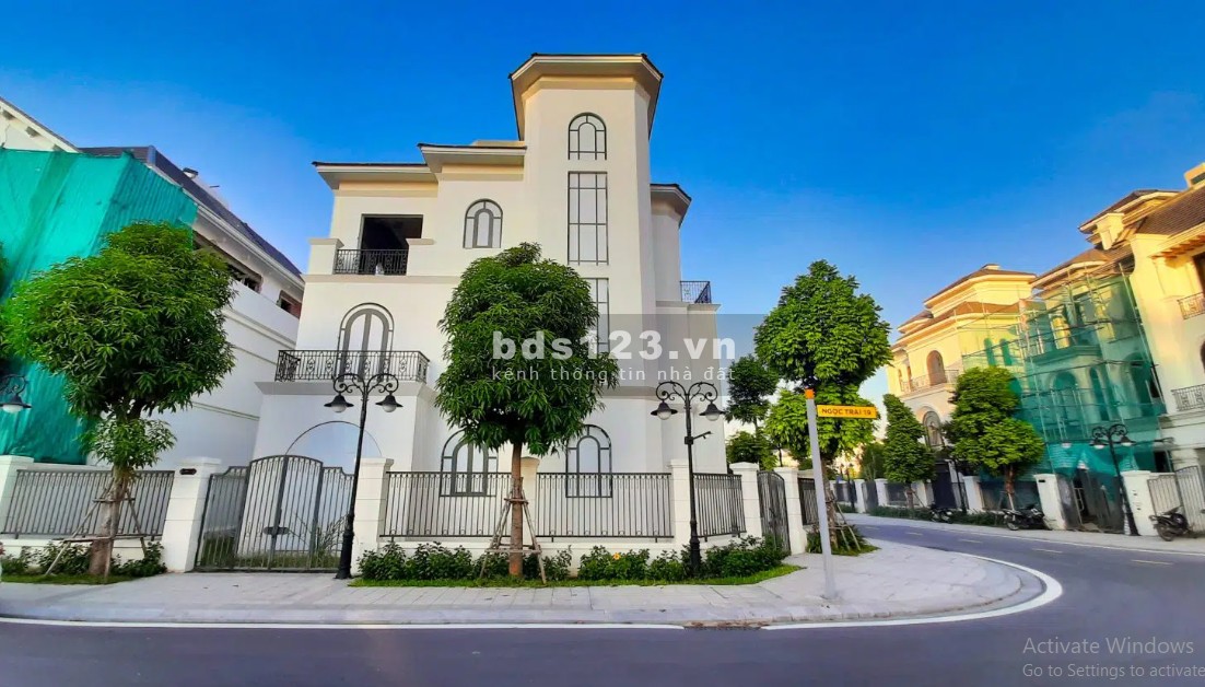 Bán biệt thự đơn lập góc view sông 345m2 giá 83.5 tỷ tại khu Ngọc Trai Vin Gia Lâm (0985941715)