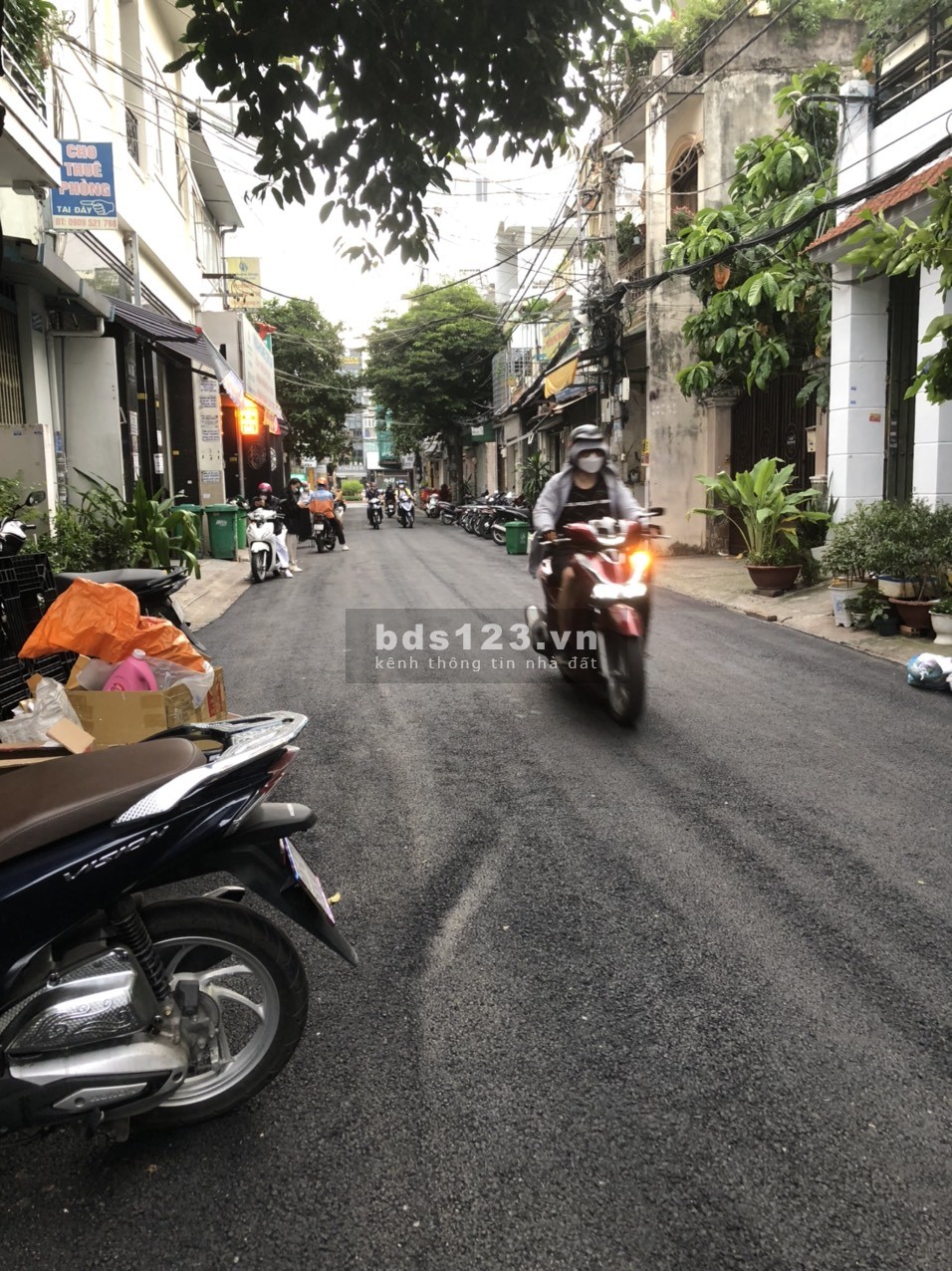 Bán nhà mặt tiền kinh doanh đường Hoàng Hoa Thám diện tích 272m2