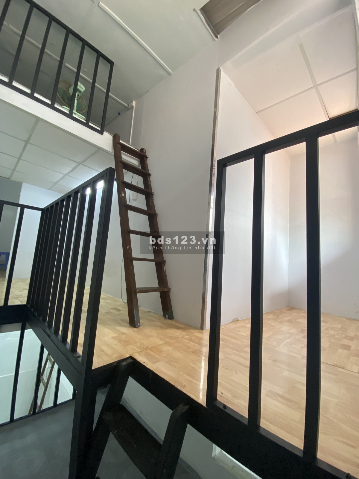 Cho Thuê nhà cấp 4 nguyên căn Quận 1