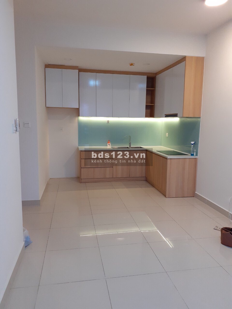 Cần tiền đi Mỹ nên bán căn 2PN chỉ 4,1 tỷ The Sun Avenue