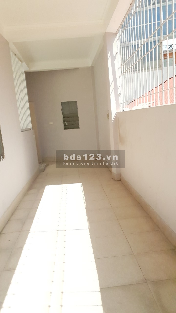 BÁN NHÀ ngõ 651 Minh Khai 46m2x4T, MT 4.6m nhà đẹp ở ngay ô tô cách nhà 15m 4.xtỷ LH:0825791568
