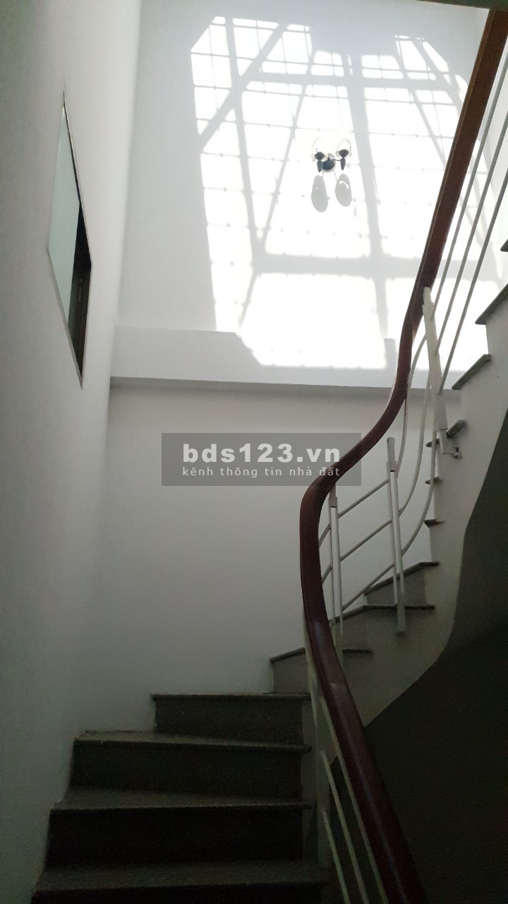 BÁN NHÀ ngõ 651 Minh Khai 46m2x4T, MT 4.6m nhà đẹp ở ngay ô tô cách nhà 15m 4.xtỷ LH:0825791568