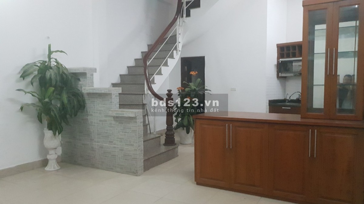 BÁN NHÀ ngõ 651 Minh Khai 46m2x4T, MT 4.6m nhà đẹp ở ngay ô tô cách nhà 15m 4.xtỷ LH:0825791568