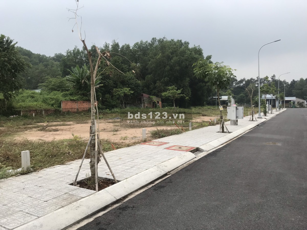 Bán Đất Mặt Tiền Đường Nguyễn Văn Khạ Giá Rẻ lh 0923846443