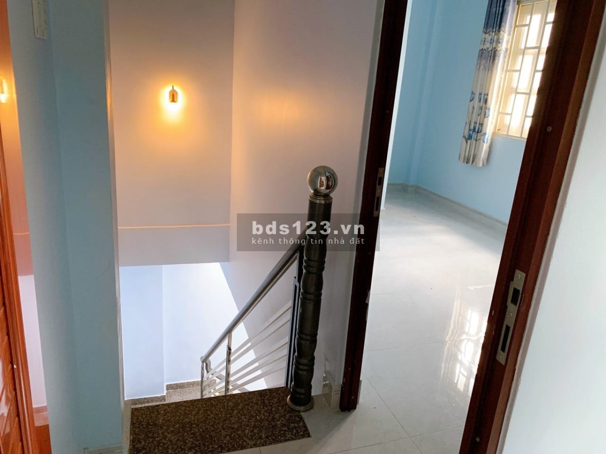 Nhà đẹp Chế Lan Viên, dtsd 48m2 (4x12), 2 tầng, giá chỉ 3.3 tỷ, ở ngay