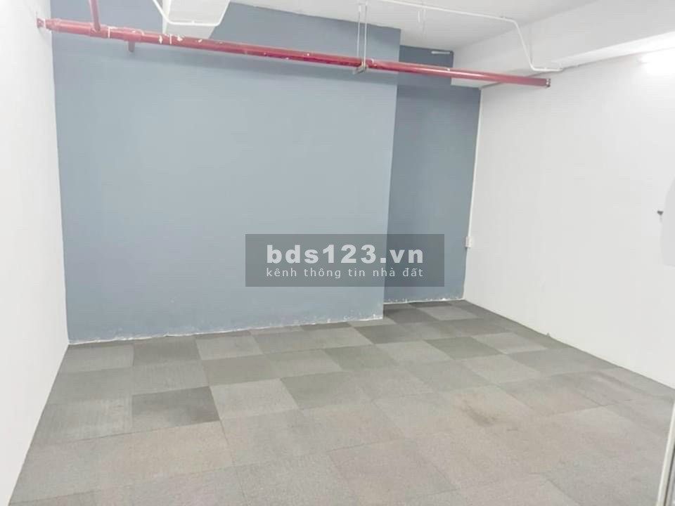 Cho thuê mặt bằng shop Quận 10, có thang máy, kiến trúc nhà đẹp