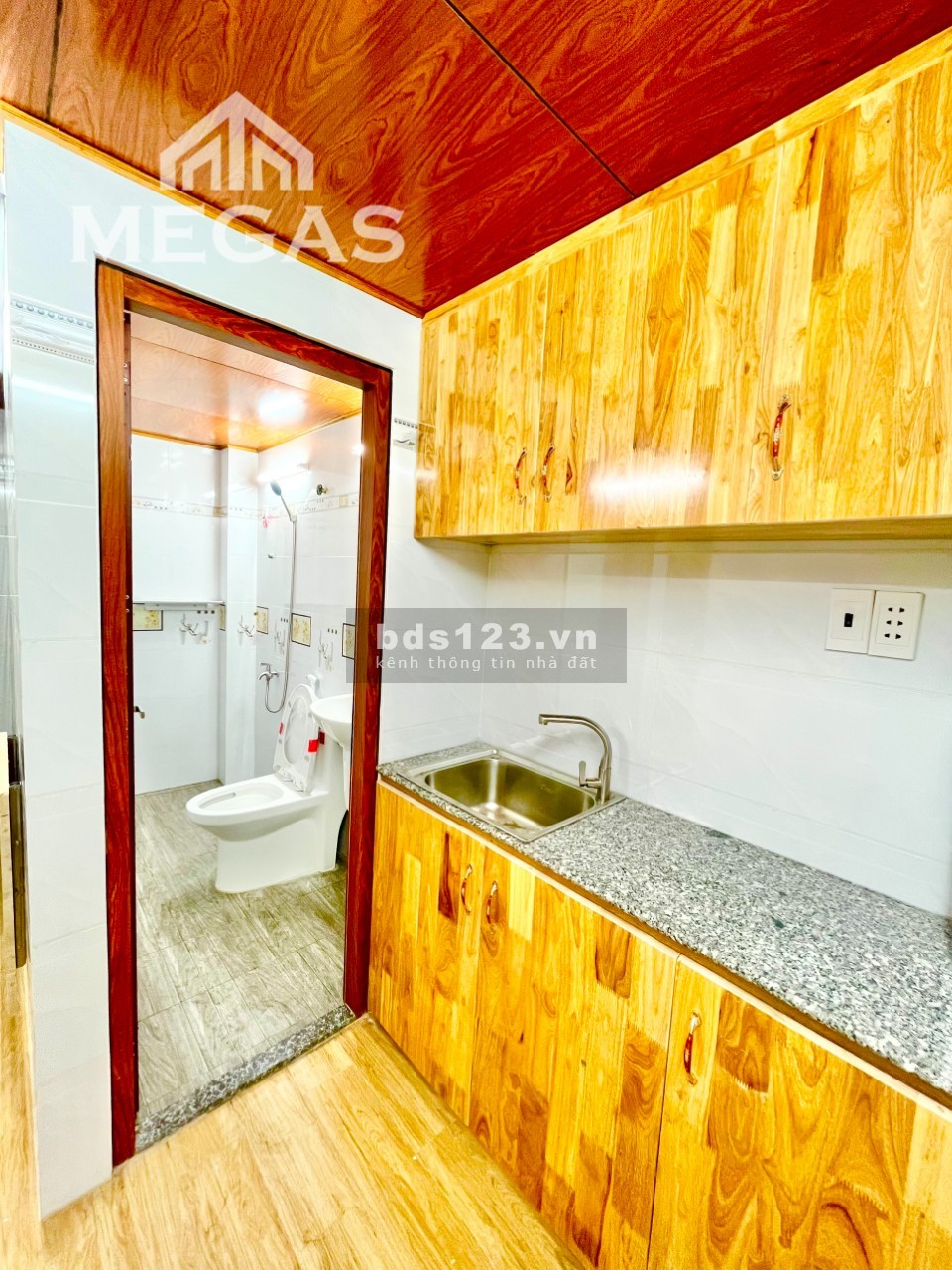 Khai trương phòng 100% mới nội thất cơ ban cửa sổ thoáng ngay Ngã Tư Bốn XÃ, Lũy Bán Bích, Hòa Bình